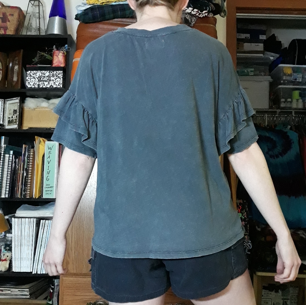 Universal Thread Ruffle Sleeve Tee - image 3